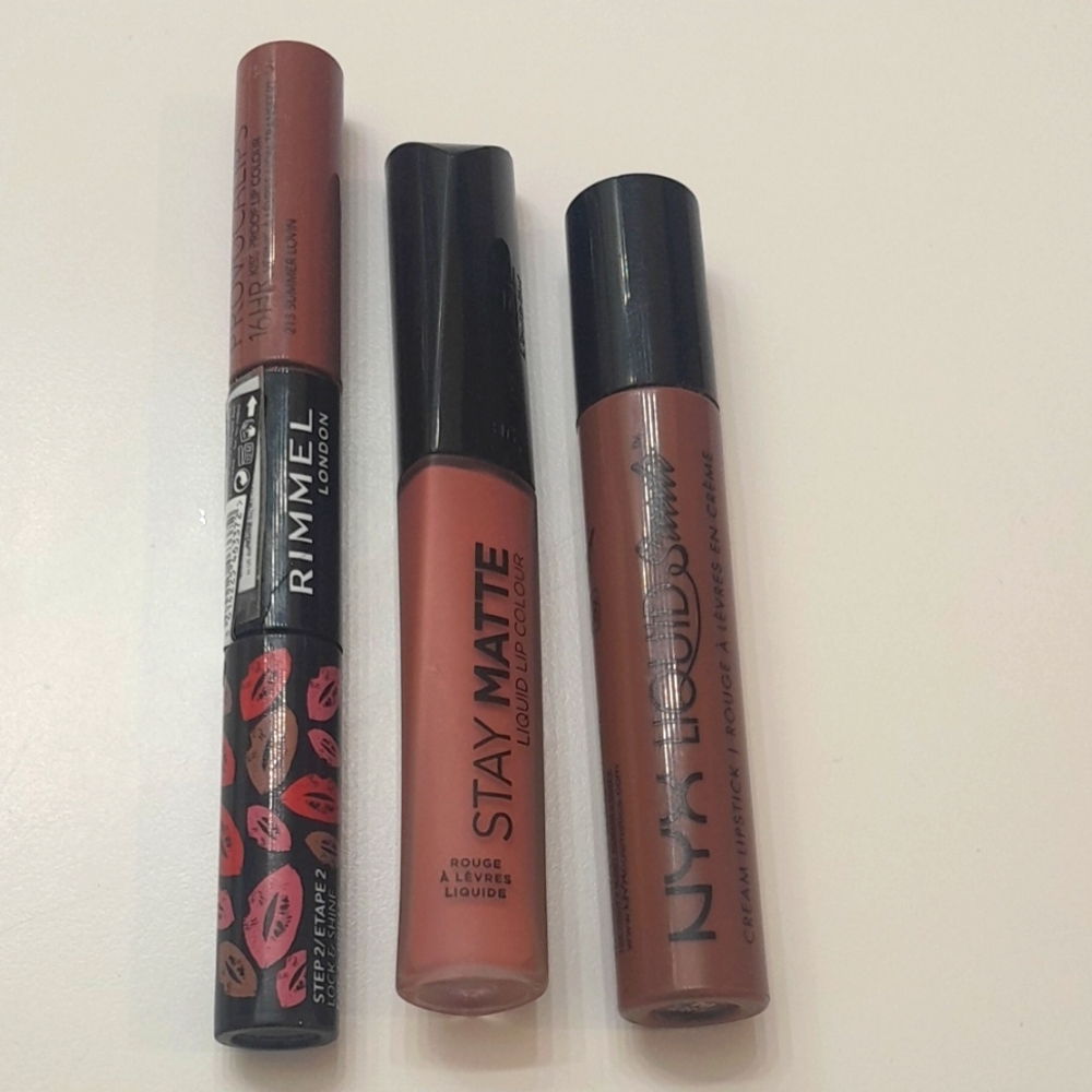 Lipstick/ lip color lot